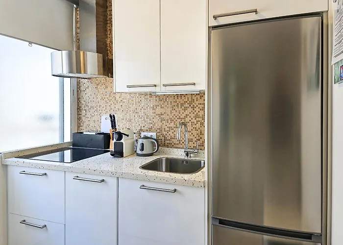 One Bedroom Apartment *