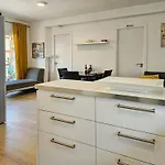 One Bedroom 丰希罗拉